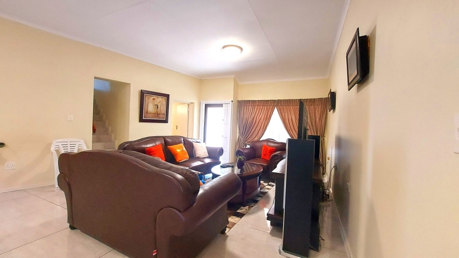 3 Bedroom Property for Sale in Melodie North West